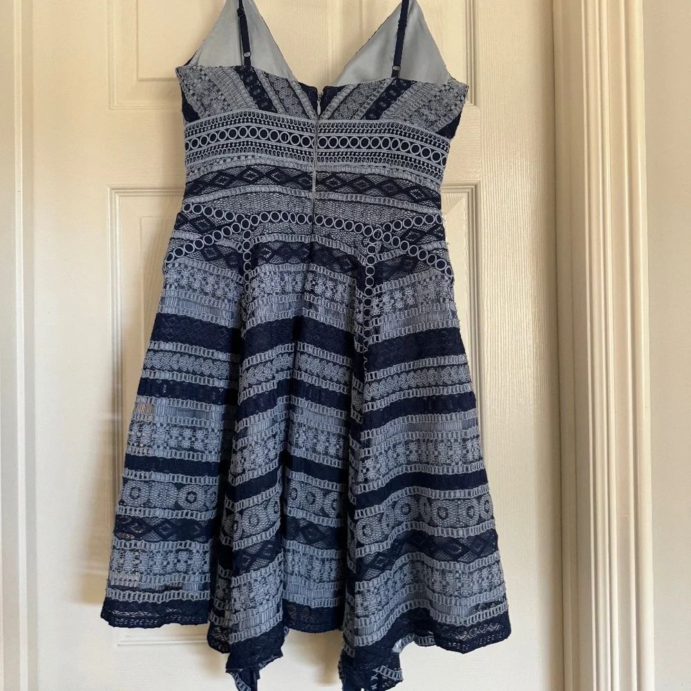 Ever New Women's Linear Fit and Flare Lace Eyelet Mini Dress Size 2 Navy - Picture 2 of 11